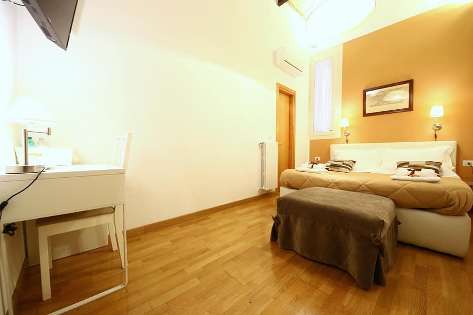 Talismano Luxury Rooms & Apartments Naples Exterior photo