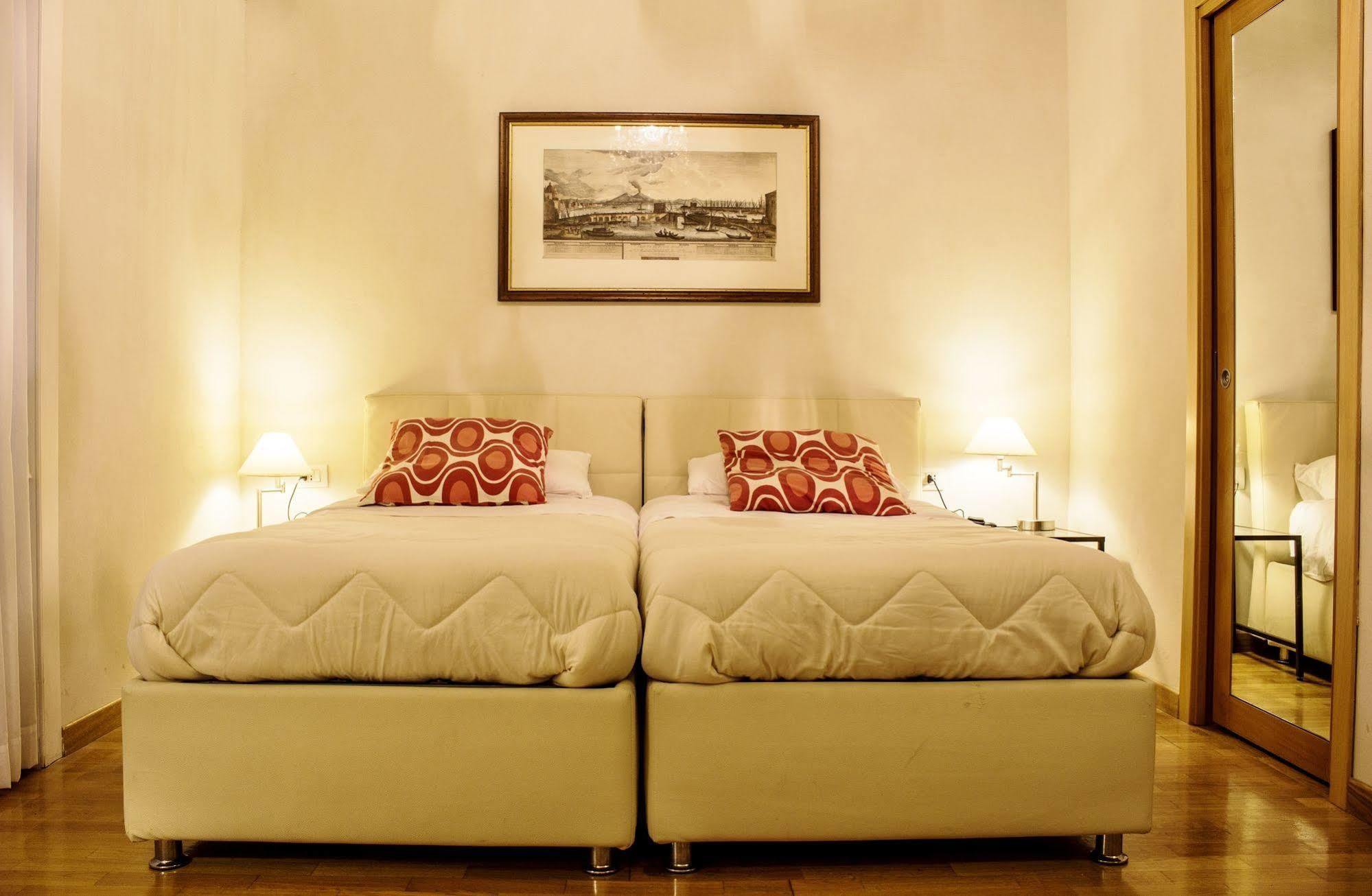 Talismano Luxury Rooms & Apartments Naples Exterior photo